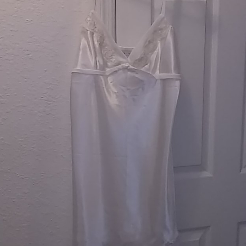 Ladies Satin Nightgown